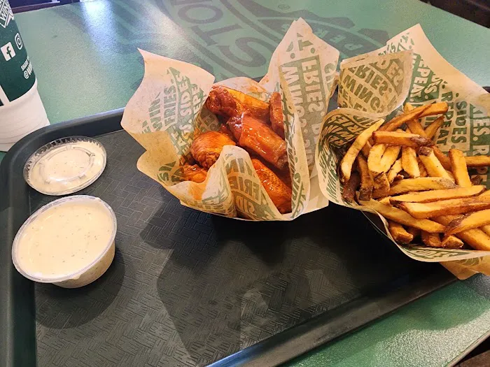Wingstop Picture 10