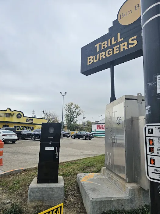 Trill Burgers Picture 6