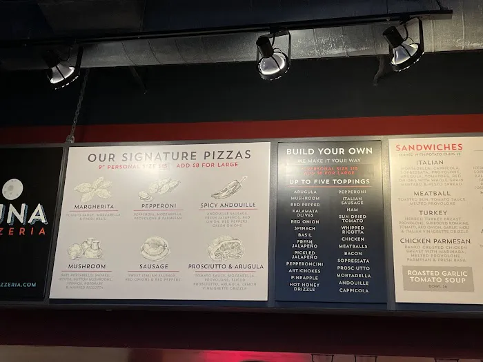 Luna Pizzeria Picture 3