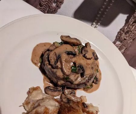 The Lexington Grille