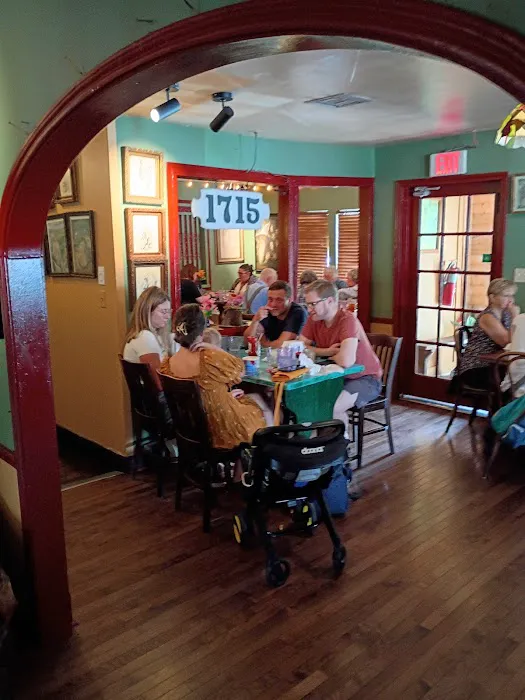 Hobbit Cafe Picture 8