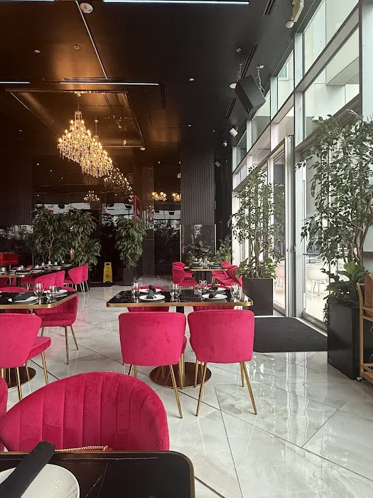 Confessions Restaurant Picture 2