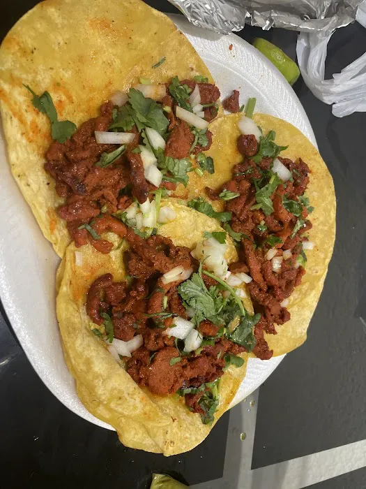 EZ's Tacos y Mas (Food Truck) Picture 3