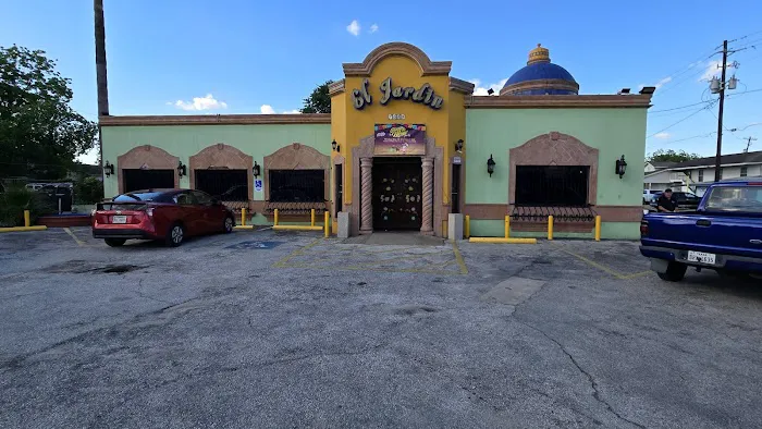 El Jardin Restaurant Picture 4