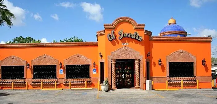 El Jardin Restaurant Picture 1