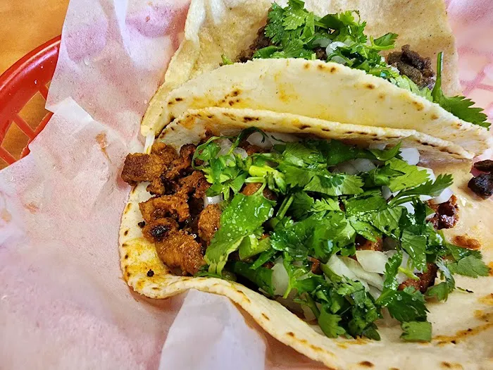 Taqueria Y Panaderia Morelos Picture 7