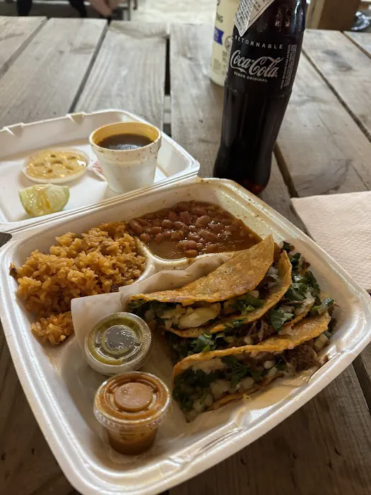 Birrieria y Taqueria Houston (Food Truck) Picture 2