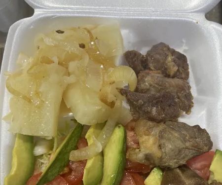 Dayi y Su Sazon 100% Cubano
