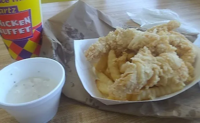 Hartz Chicken Buffet Picture 8