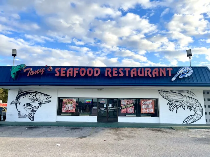 Tony's Seafood Restaurant Picture 2