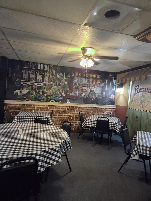 Pizzini's Italian Restaurant Picture 7