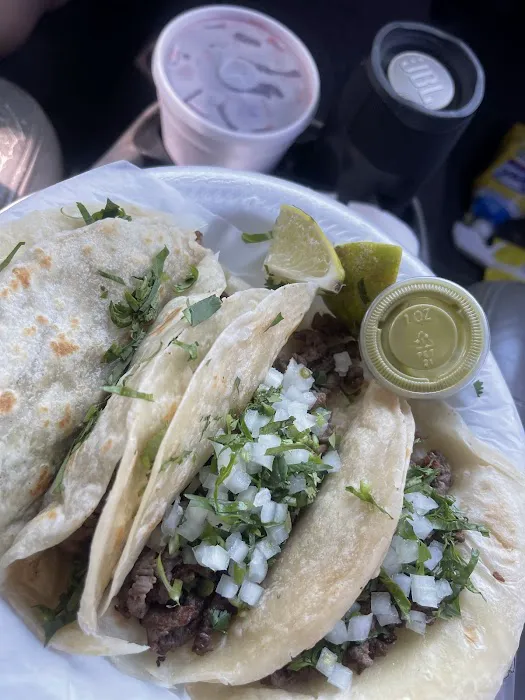 Tacos La Hormiga Picture 6