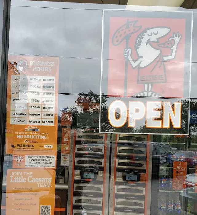 Little Caesars Pizza Picture 2
