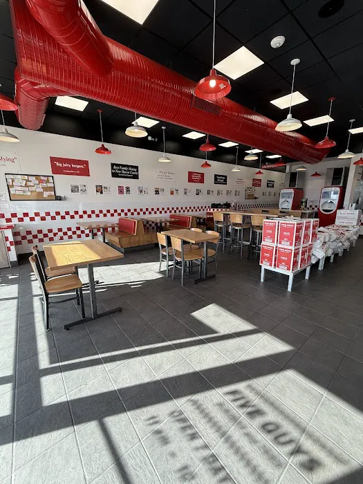 Five Guys Picture 10
