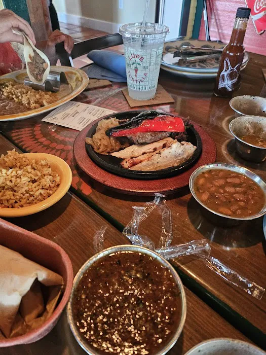 Lupe Tortilla Mexican Restaurant Picture 7