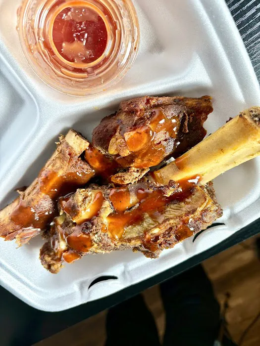 Caribbean Smoke Truck Picture 4