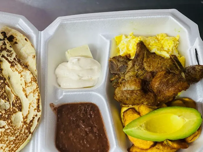 Antojitos Hondureños Olanchanos (Food Truck) Picture 4