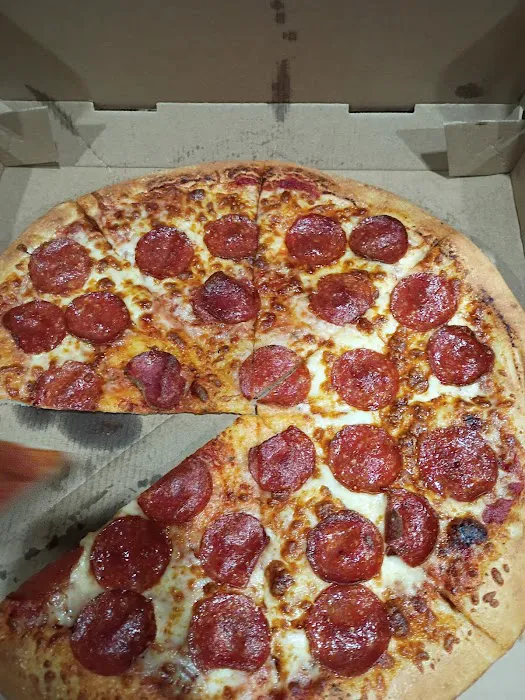 Little Caesars Pizza Picture 2