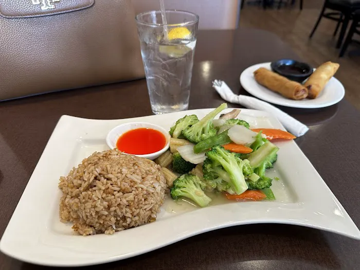 Summer China Diner Picture 5