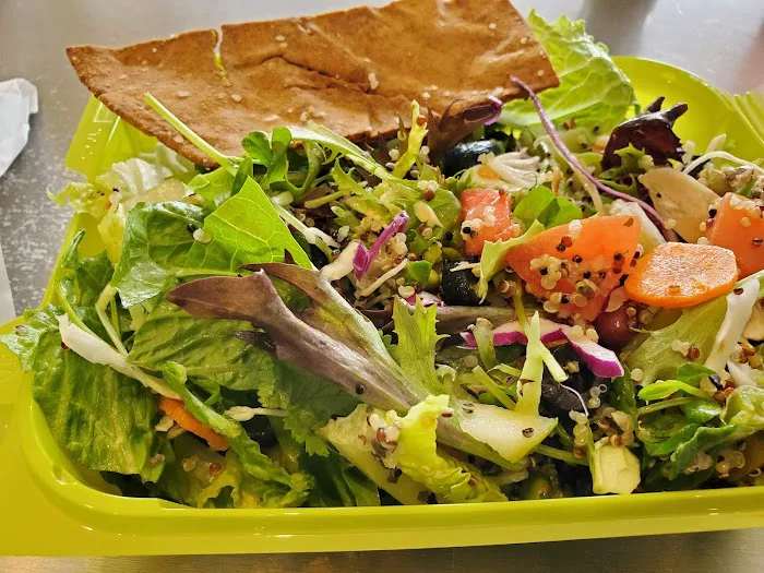 Salata Picture 3