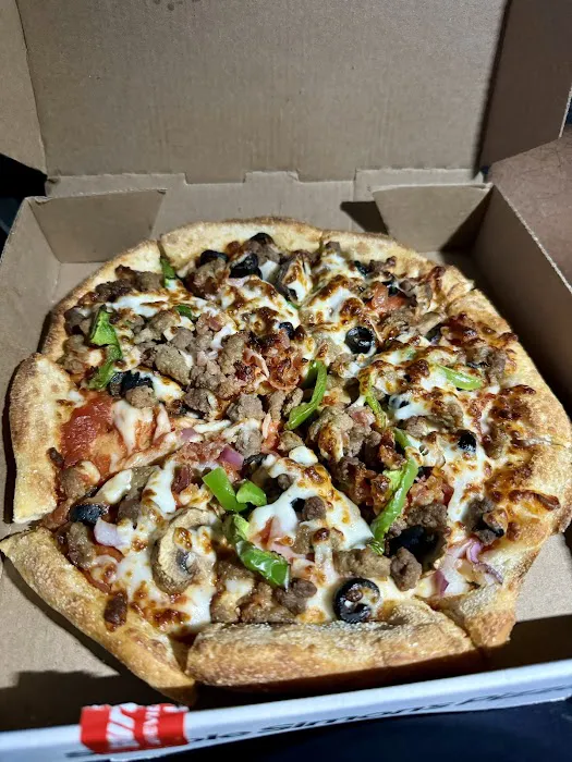 Simple Simon's Pizza Picture 9