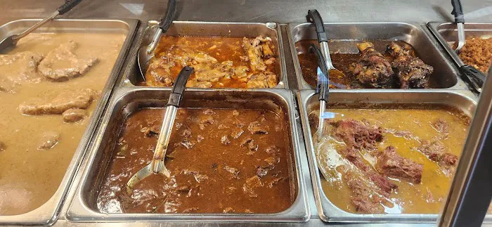 R&B Soul Food & Cajun Kitchen Picture 5