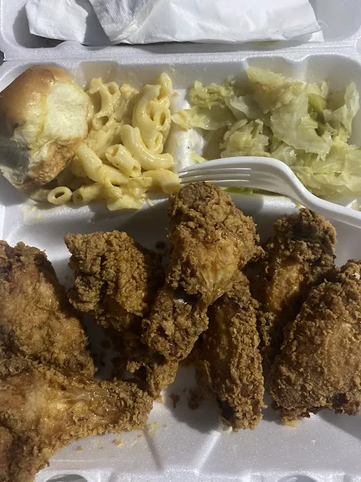 R&B Soul Food & Cajun Kitchen Picture 10