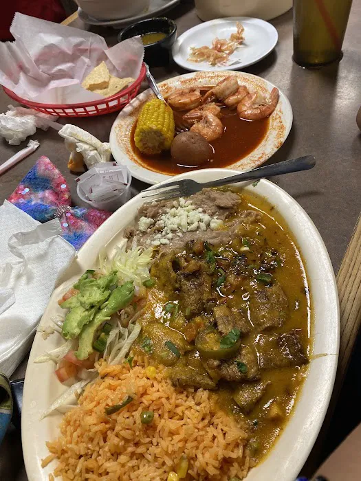 2 Tierras Restaurant Picture 6