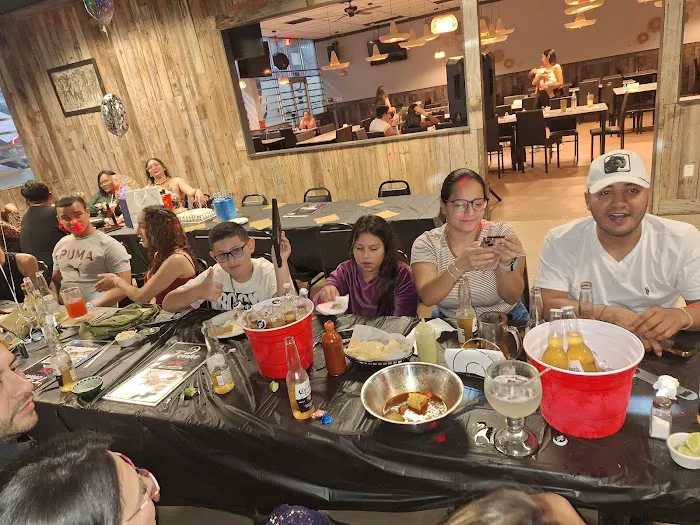 2 Tierras Restaurant Picture 4