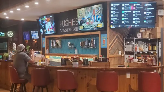 Hughie's Tavern & Grill Picture 1