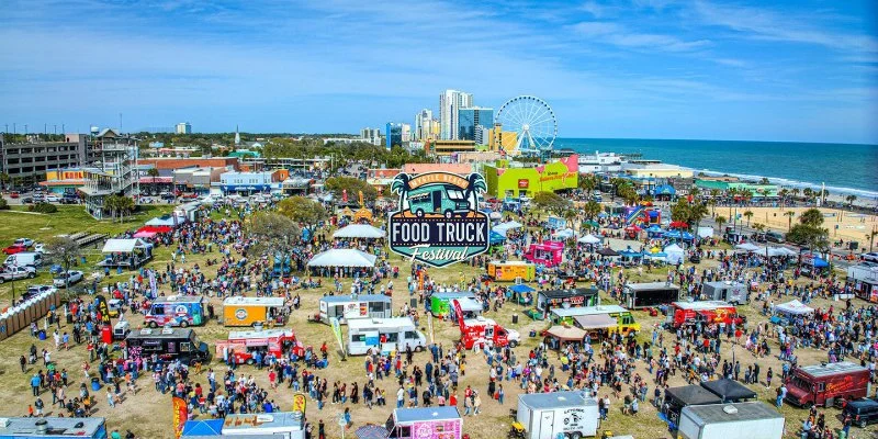 Why Food Festivals Are Perfect for Date Night: Fun, Food, and Romance