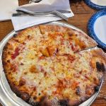 Exploring Pizza Places Locals Swear By – The Best Local Pizzerias to Try