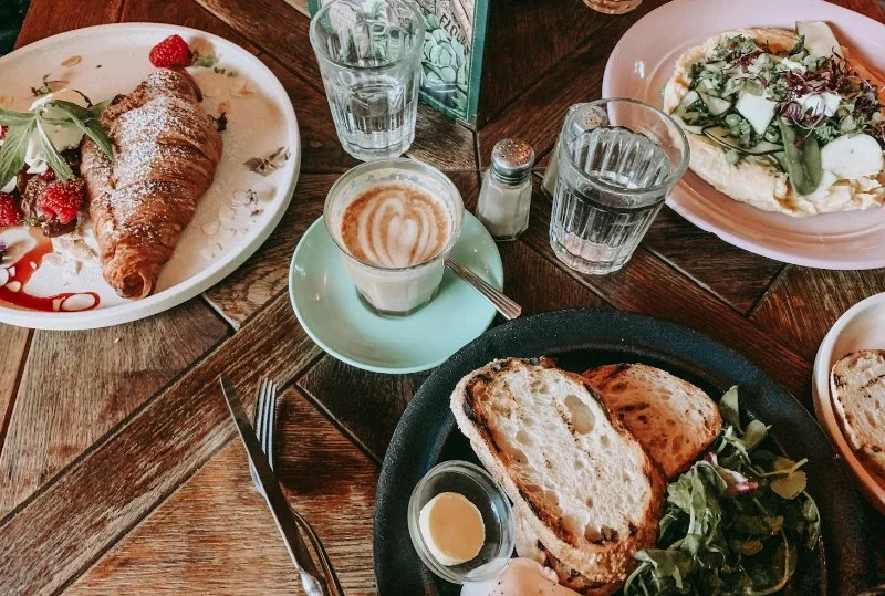18 Restaurant Reviews You Must Try This Year | Brunch & Snack Chat