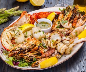13 Seafood Places That Deliver on Flavor and Atmosphere