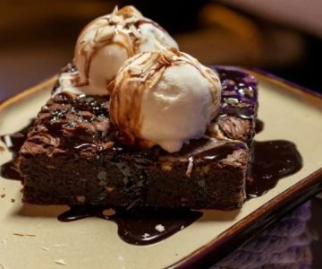 From Street Eats to Fine Dining: Dessert Spots You Must Try | Brunch & Snack Chat