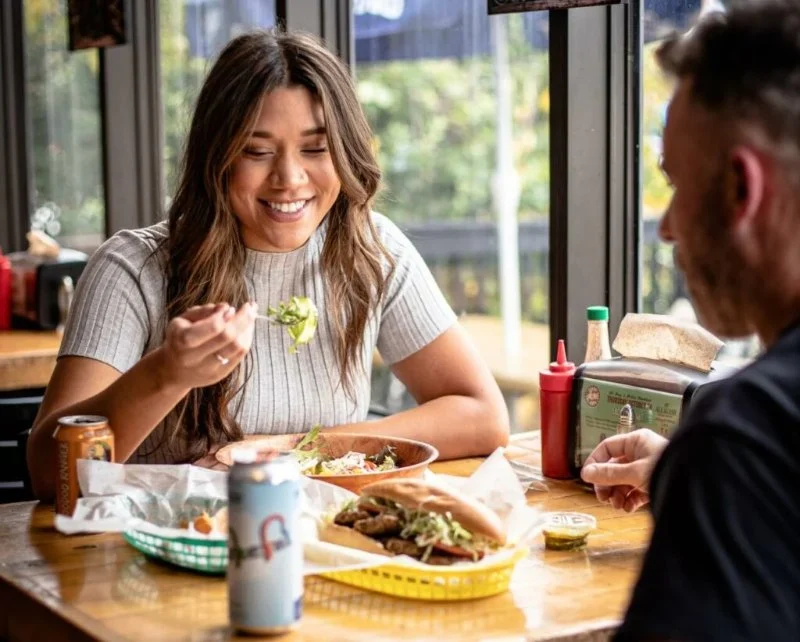 From Street Eats to Fine Dining: Budget Eats – Enjoy Delicious Meals on a Budget