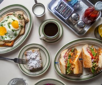 From Street Eats to Fine Dining: Brunch Spots