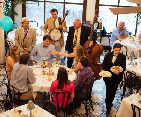 Best Brunch Spots With Jazz Music Weekend Vibes