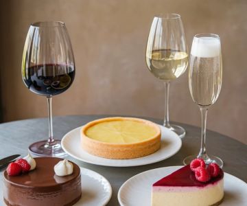How to Pair Desserts With Wine at Restaurants
