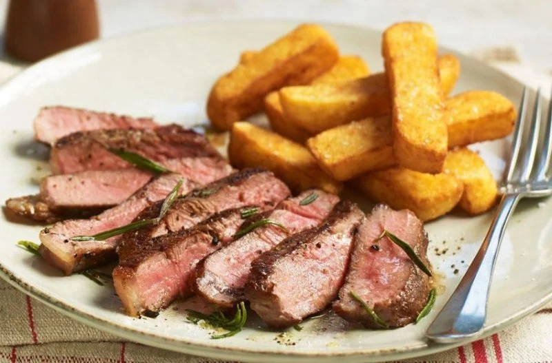 How to Choose the Perfect Steak at a Restaurant: A Guide for Meat Lovers