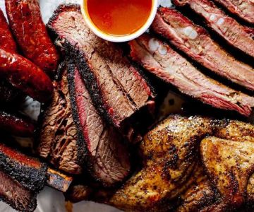 A Comprehensive Guide to American Barbecue Styles by Region: From Texas to the Carolinas