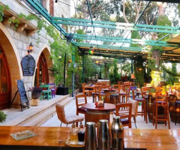 Best Lebanese Restaurants With Outdoor Seating in the US
