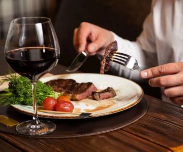 How to Order Steak and Wine Like a Pro: Tips and Tricks