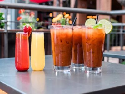 How to Order the Perfect Brunch Flight of Drinks
