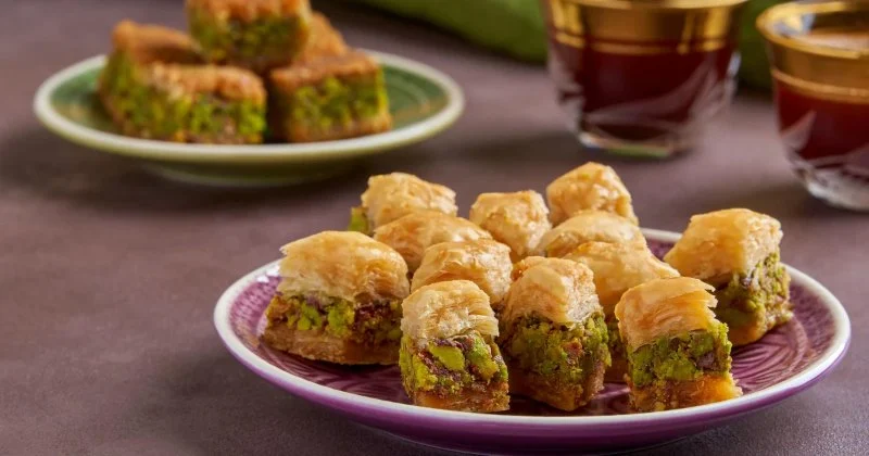 Best Lebanese Sweets and Desserts to Try | Brunch & Snack Chat