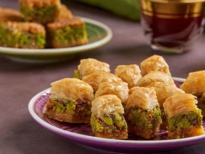Best Lebanese Sweets and Desserts to Try | Brunch & Snack Chat