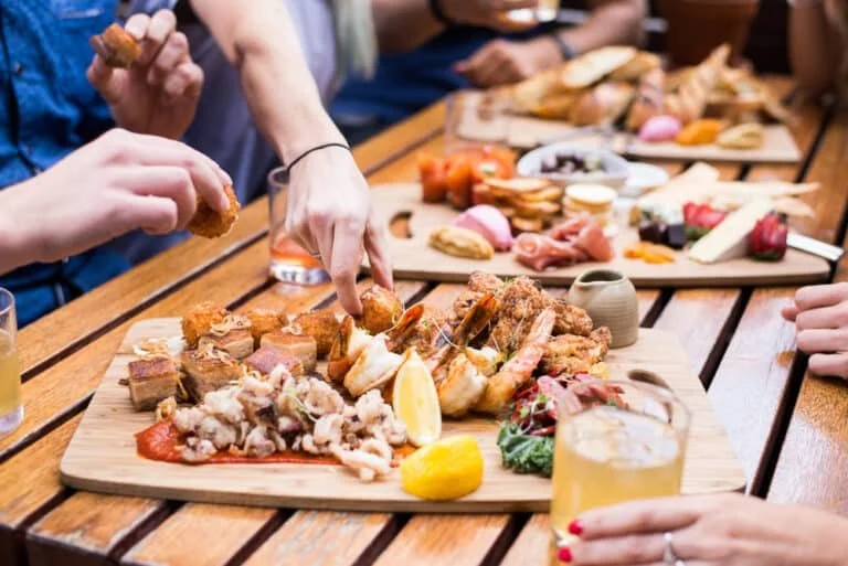 How to Plan a Foodie Road Trip Through the South