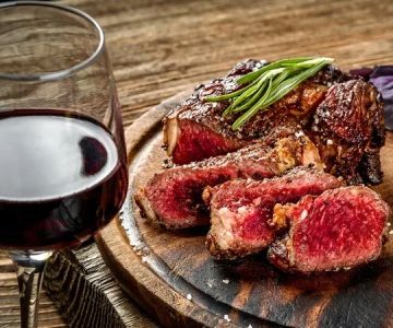 Mastering Steak and Wine Pairing: How to Order Like a Pro