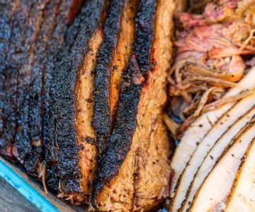 Best BBQ Brisket Spots Worth Waiting For | Smoky Texas Favorites