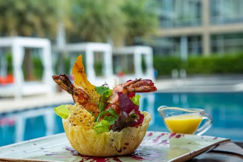 Best Brunch Spots With Poolside Seating for Relaxing Weekend Dining